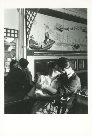 Chez Gegene, Couples Kissing 1946